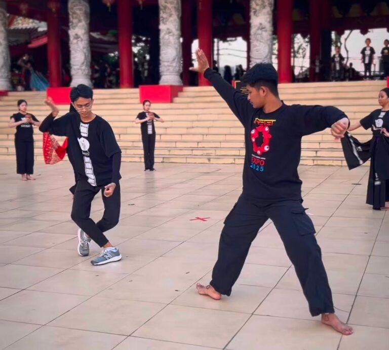 Maestro tari Indonesia, Yoyok Bambang Priyambodo, akan menggelar pertunjukan tari bertajuk The Legend of Cheng Ho: Ming Dynasty Expedition in Central Java